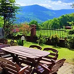 Gorski Widok I Pokoje- Salon Kominkowy Δωμάτια σε οικογενειακή κατοικία