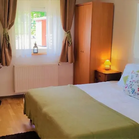 Gorski Widok Karpacz Apartamenty I Pokoje- Salon Kominkowy * Karpacz