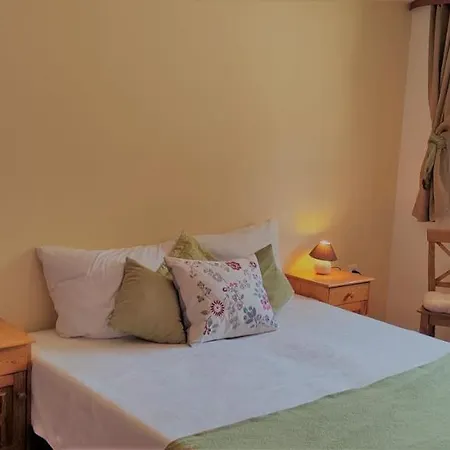 Gorski Widok Karpacz Apartamenty I Pokoje- Salon Kominkowy *