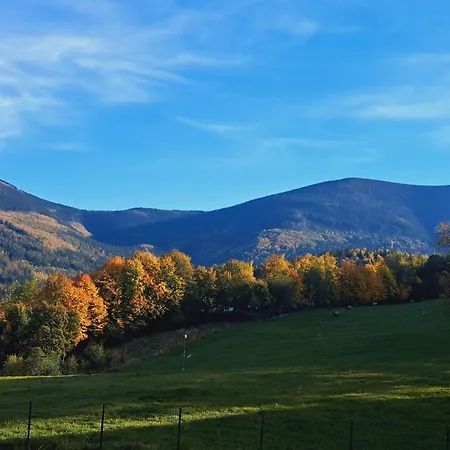 Kwatera prywatna Gorski Widok I Pokoje- Salon Kominkowy Karpacz