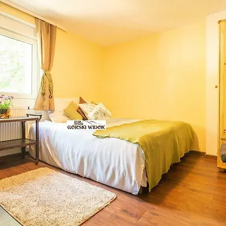 Rum i privatbostad Gorski Widok I Pokoje- Salon Kominkowy *